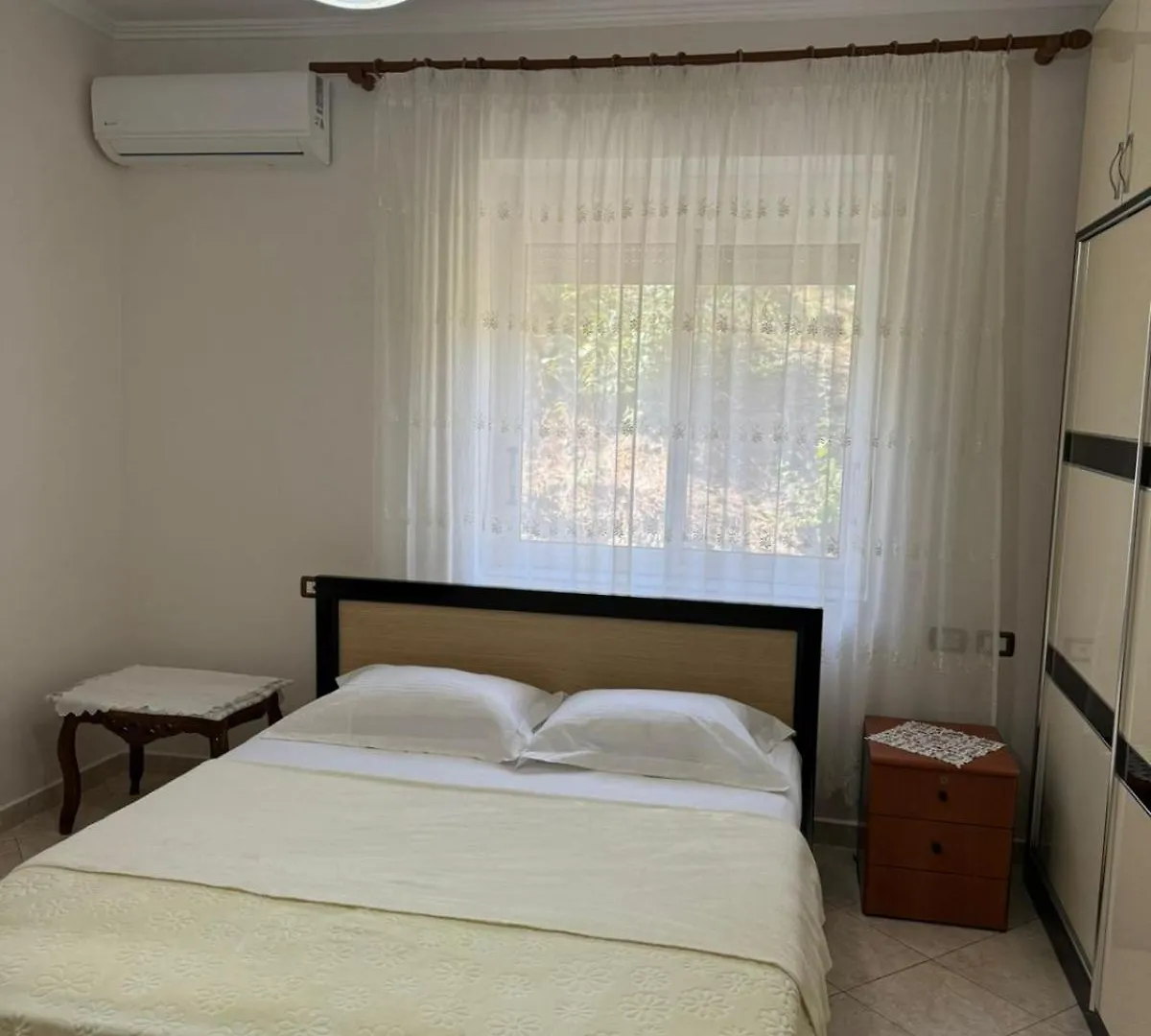 Isaraj Guest House Gjirokastër 0*,