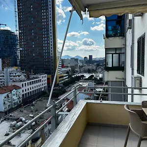https://center-view-luxury-apartment.hotels-in-tirana.com